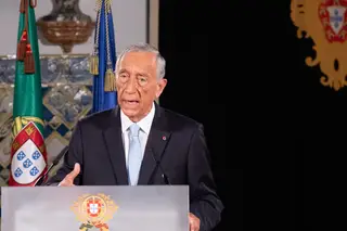 Marcelo admite confinamentos locais para "verão e outono diferentes" e pede "mais um esforço"