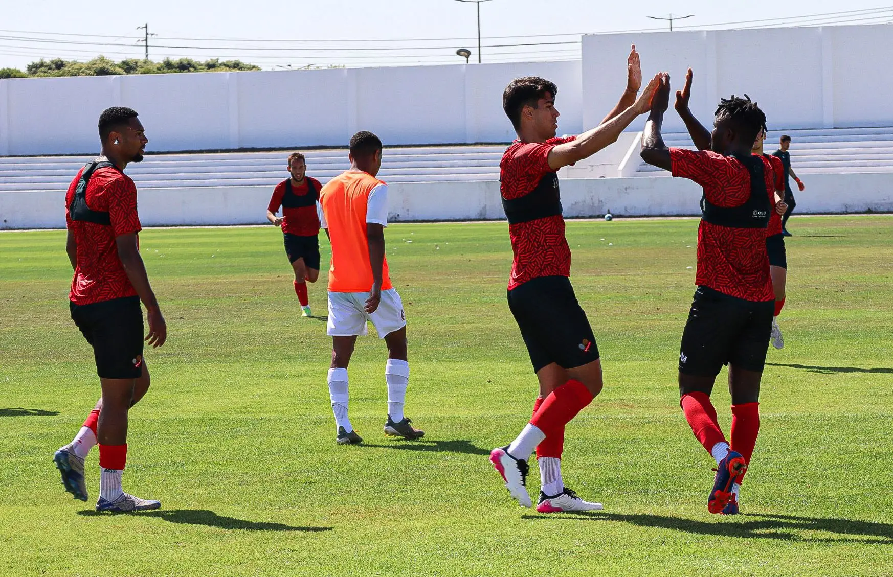 Quase metade da equipa do Leixões sem treinar após ter sido vacinada