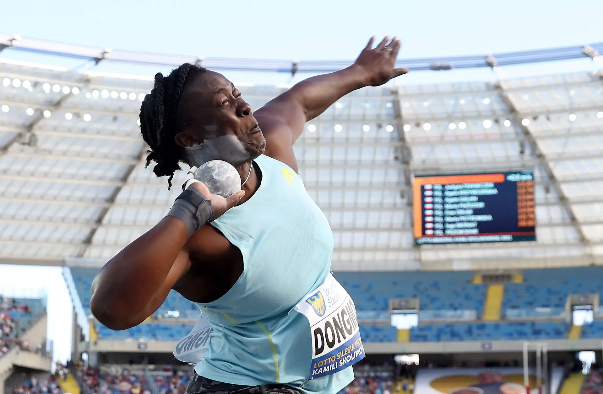 Auriol Dongmo ficou em 2 º lugar na final do peso da Liga Diamante