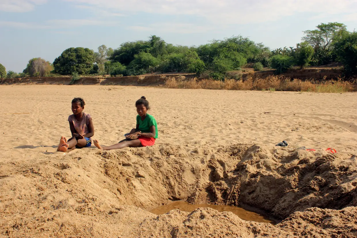 Crise climática global arrasta um milhão de pessoas para a fome aguda em Madagáscar.