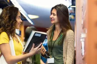 Confidentes de alunos e cúmplices de professores: o braço contínuo