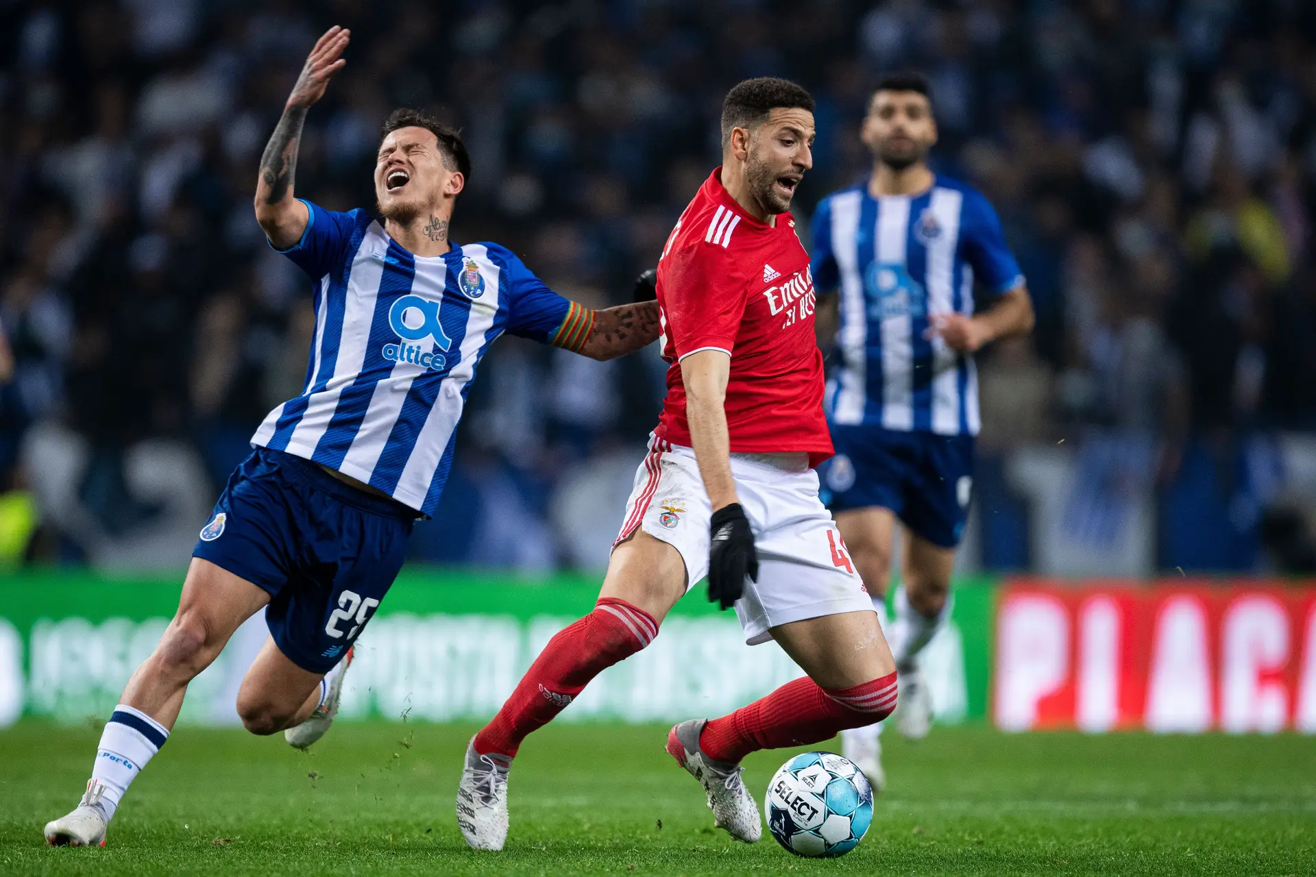 Ta A De Portugal Fc Porto Derrota Benfica E Assegura Lugar Nos Quartos