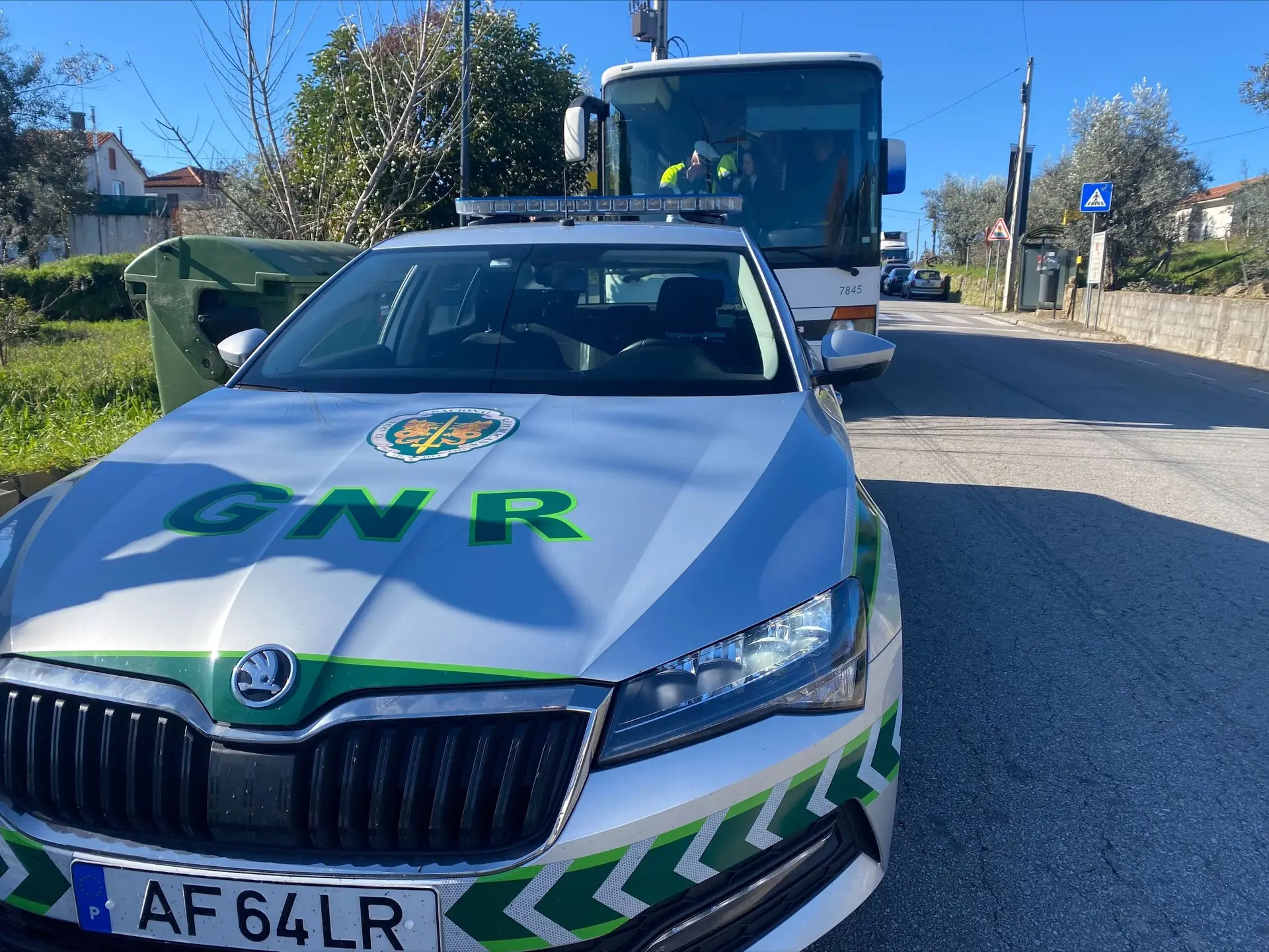 GNR tem em curso operação especial para fiscalizar transporte de