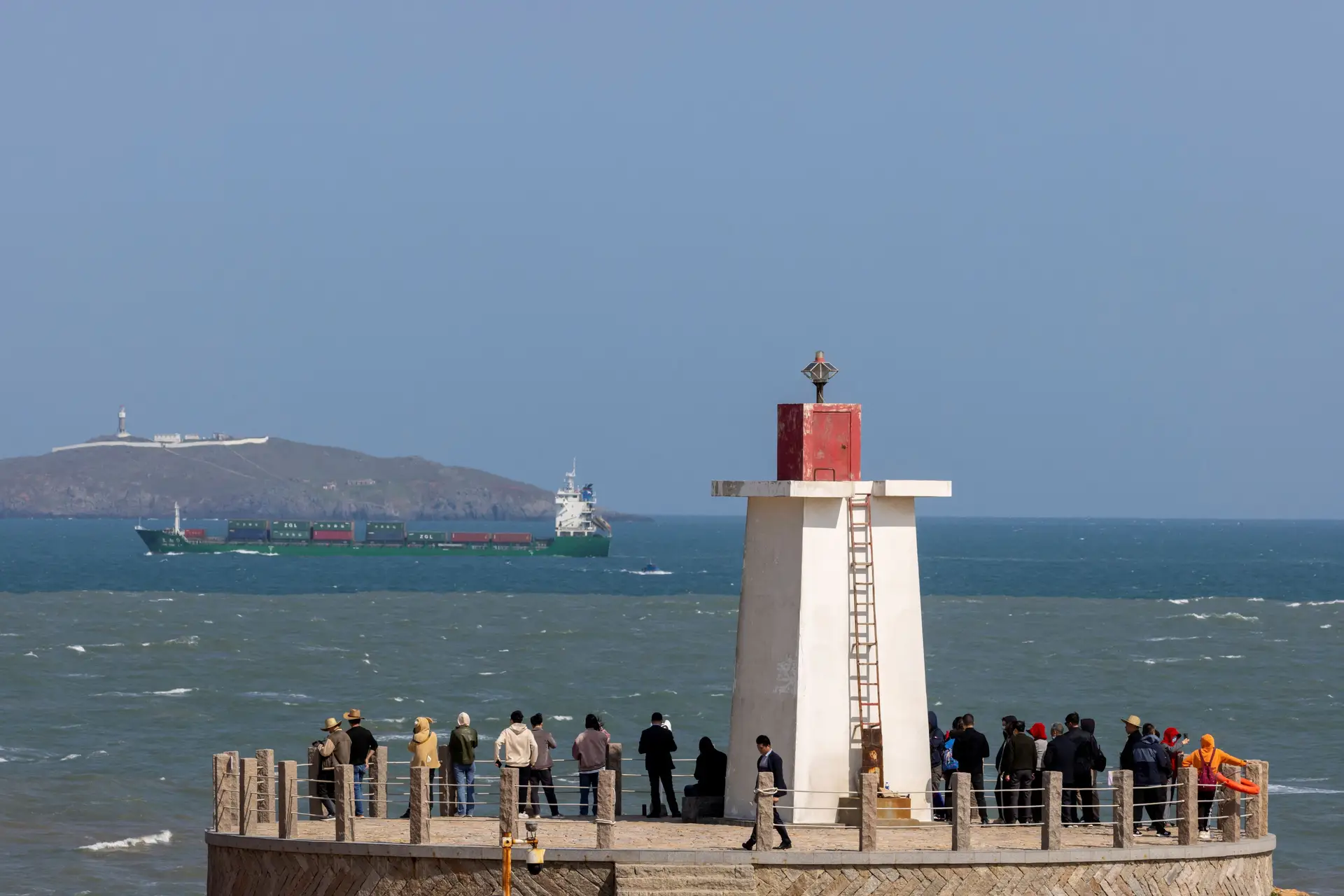 China anuncia fim das manobras militares em torno de Taiwan SIC Notícias