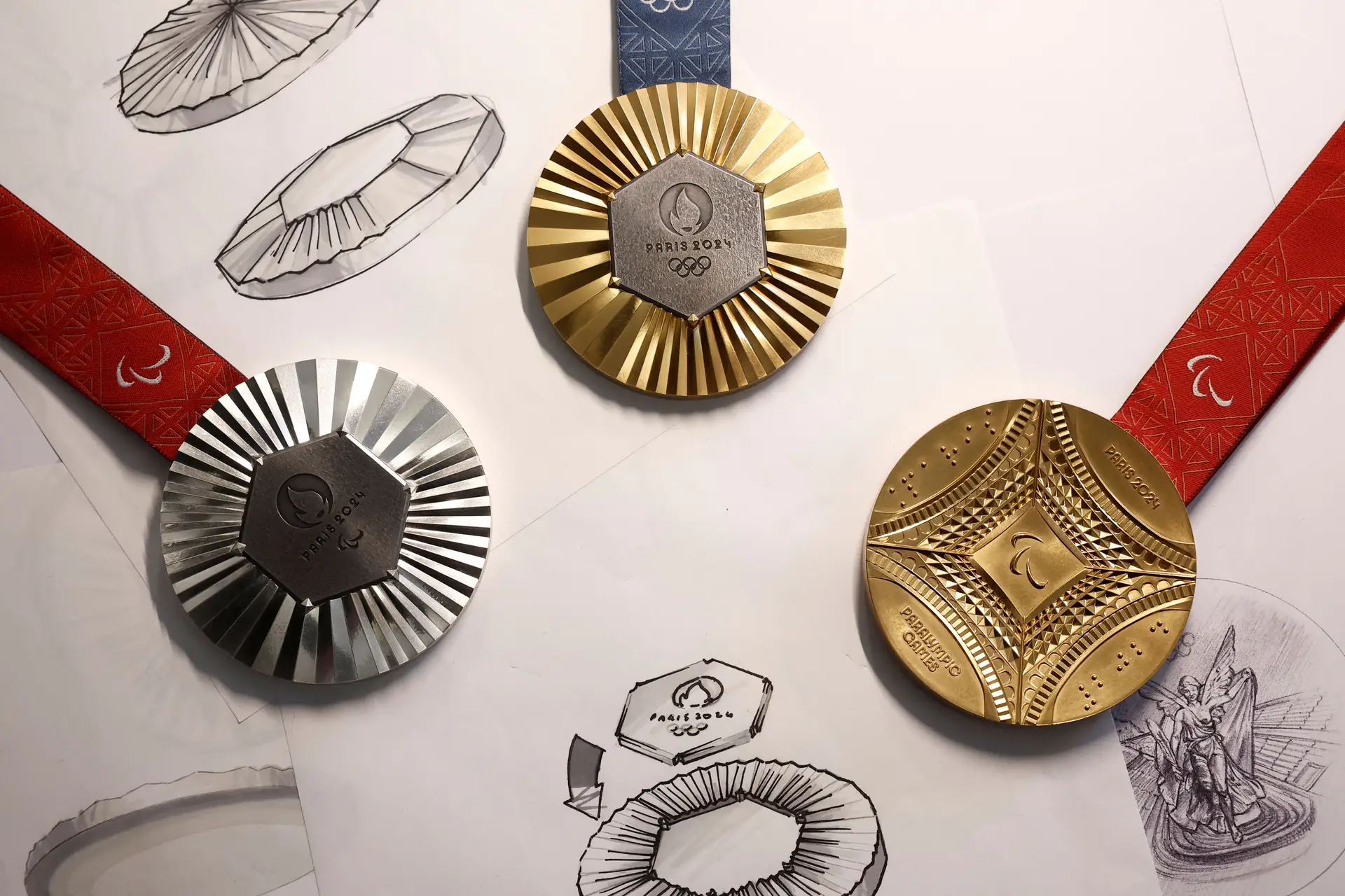 Material Da Torre Eiffel Integra Medalhas Dos Jogos Ol Mpicos De Paris