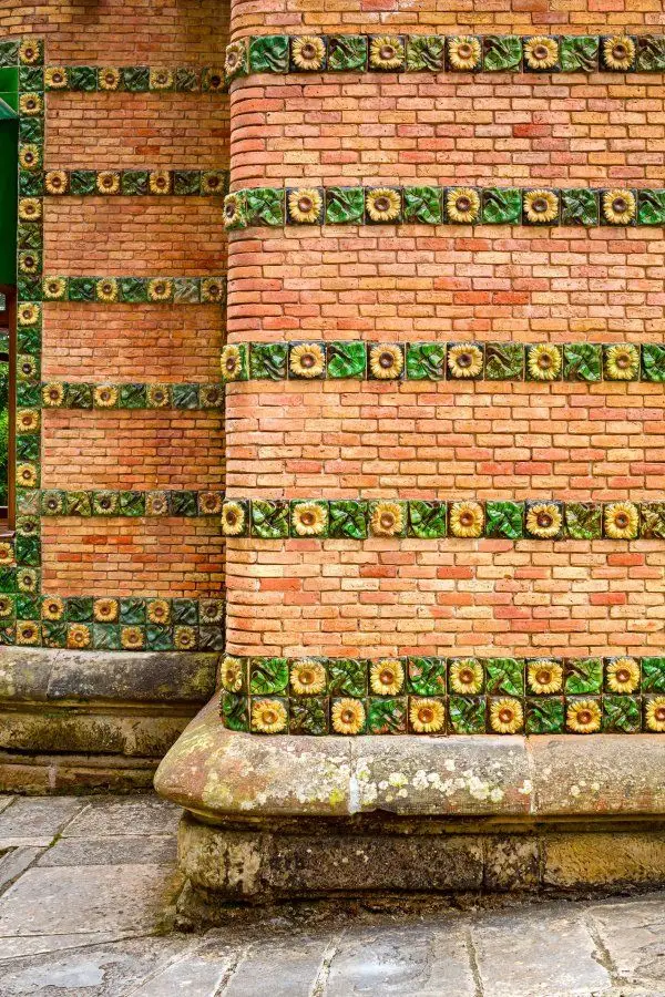 “El Capricho”