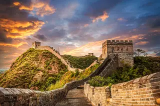 Todos os anos milhões de pessoas visitam a Grande Muralha da China