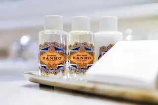Linha “Banho”, da marca Claus Porto. Vence na categoria "amenities we want more of"