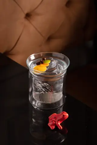 O impacto maior do Mazagran Martini é o aspeto totalmente transparente, com o gosto dos seus componentes (uísque e café) suavizado