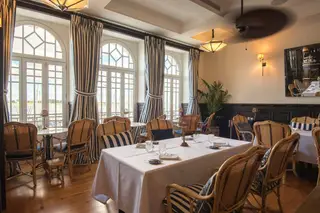O Grand Salon, restaurante do Grand House, é liderado por Jan Stechemesser, alemão radicado em Portugal há 16 anos, que baseia a sua cozinha nos produtos algarvios