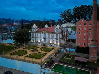 O Pestana Palácio do Freixo, no Porto, é o cenário escolhido para o jantar da Confraria da Cerveja para mostrar as variedades que são harmonizáveis com cozinha de autor