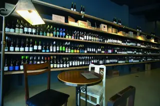 Na Gota a Gota Wine House, no Porto, destacam-se os vinhos nacionais que não se encontram nas grandes superfícies