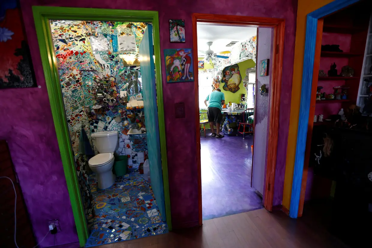 A zona da casa de banho e da cozinha da habitação