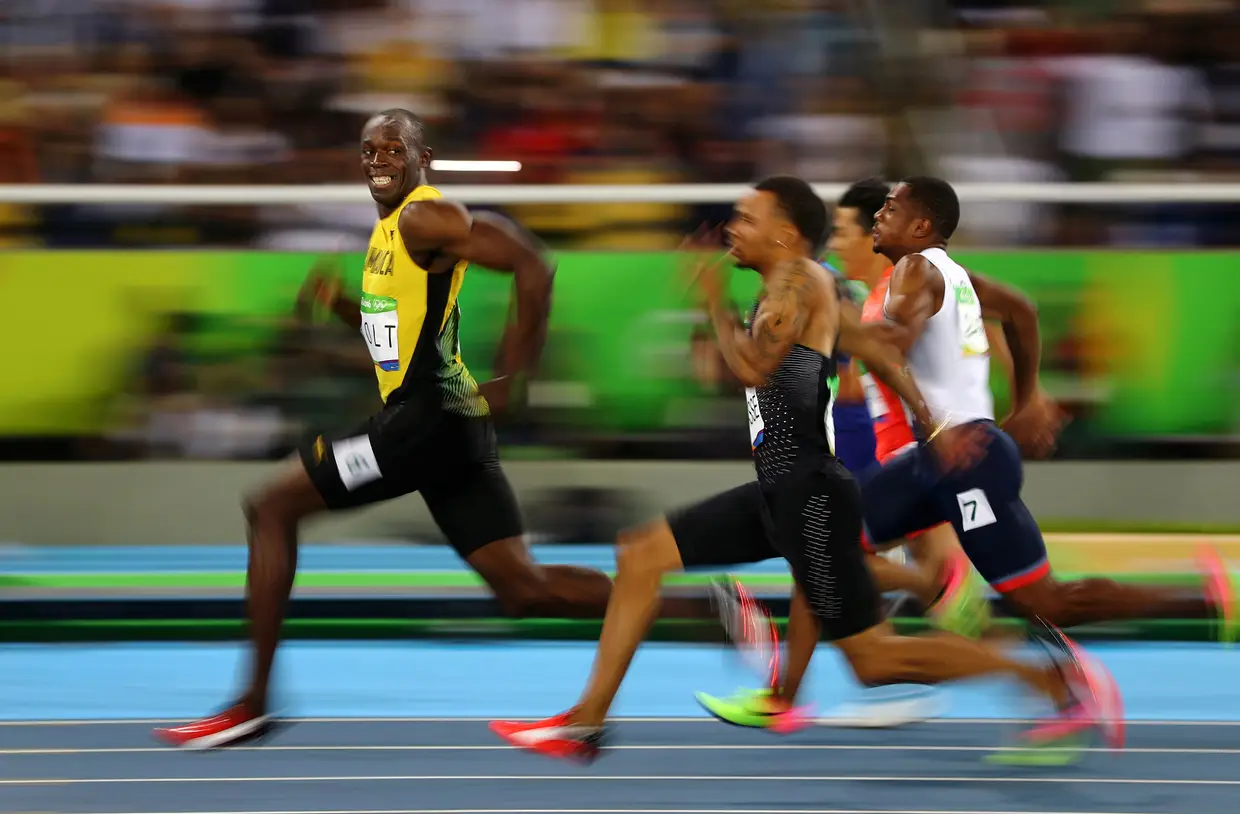 Terceiro lugar na categoria de Desporto, pela lente do alemão Kai Oliver Pfaffenbach. Quem não se lembra do sorriso de Usain Bolt, instantes antes de cortar, isolado, a meta na semifinal dos 100 metros, durante os Jogos Olímpicos do Rio de Janeiro?