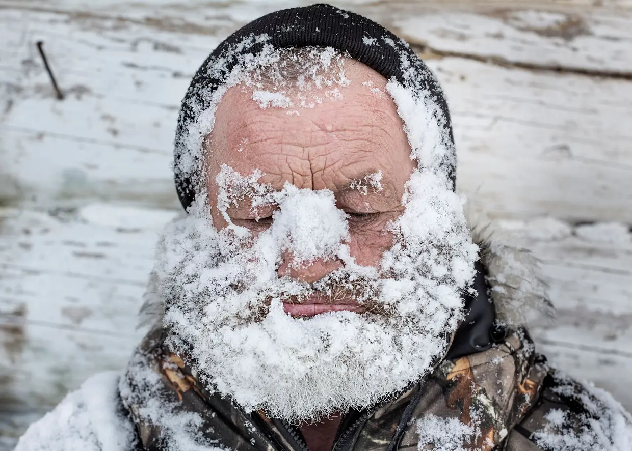 Fotorreportagem de Vida Quotidiana, segundo lugar. A russa Elena Anasova retratou a vida na pequena aldeia nos confins do norte da Rússia, a trezentos quilómetros da cidade mais próxima.