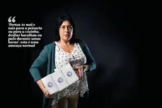 LUÍSA ALVES - A funcionária do Pingo Doce queixa-se do trabalho duro e intenso, que tem levado colegas a trabalhar sob o efeito de comprimidos para as dores. Mas o problema maior são as mudanças constantes de horários. “Contra tudo o que está estipulado no Contrato Coletivo de Trabalho, que determina turnos planeados com pelo menos um mês de antecedência, acontece muito quererem que eu hoje entre às 7h, amanhã às 11h, depois às 7h, depois às 13h.”u