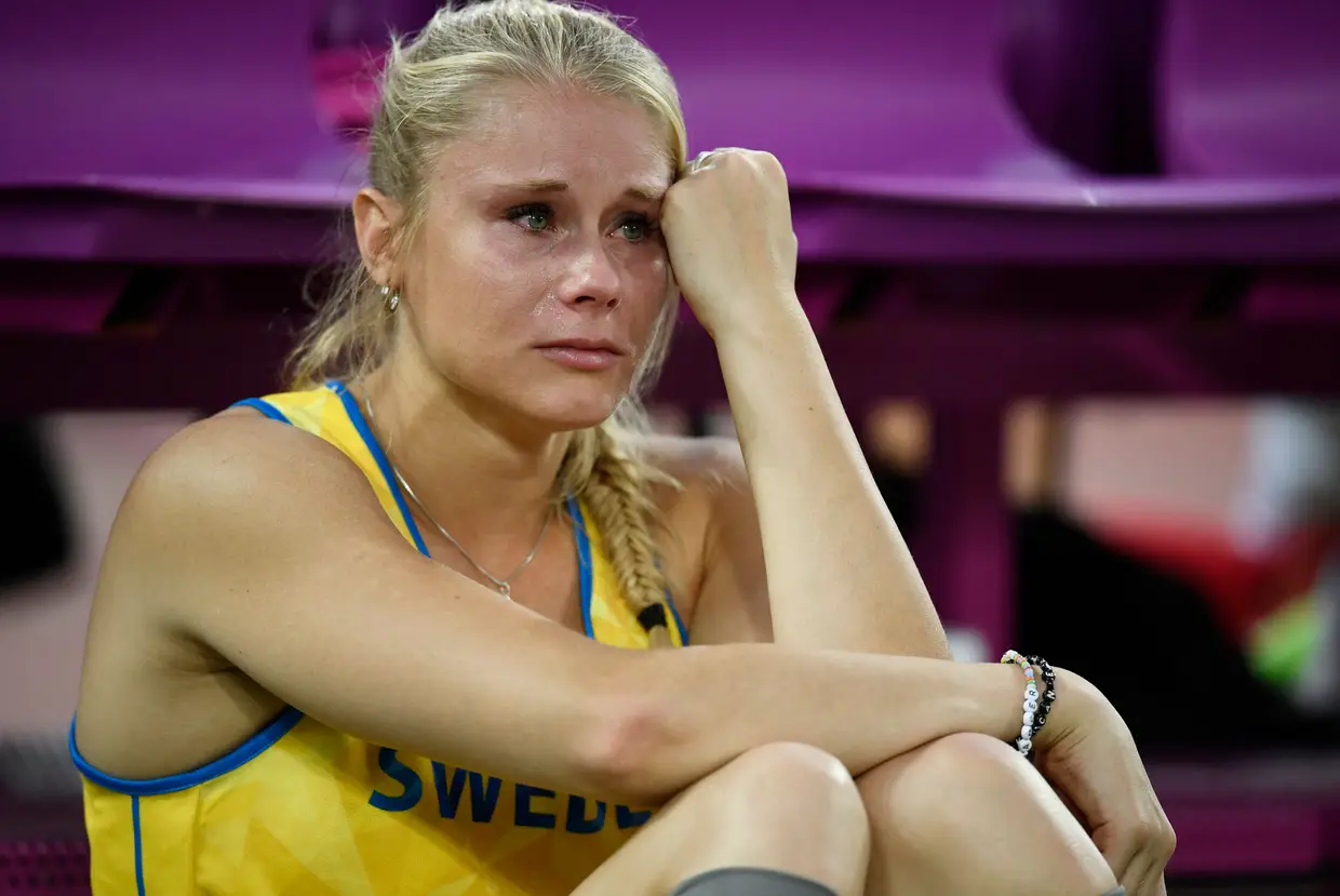 Lisa Gunnarsson, outra sueca no salto com vara, não esconde a sua tristeza