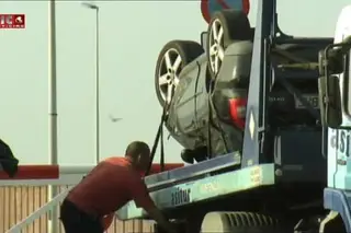 Imagens mostram Audi A3 usado no ataque em Cambrils capotado e parcialmente destruído