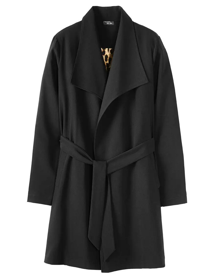 Trench coat (disponível em preto e em padrão leopardo), €24,99