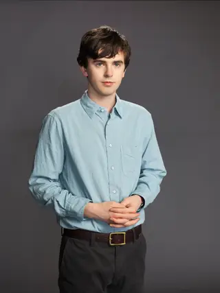 Freddie Highmore já entrou os filmes À Procura da Terra do Nunca e Charlie e a Fábrica de Chocolate e agora estará em The Good Doctor