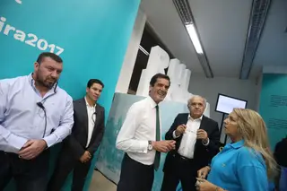 Fotos da noite eleitoral na sede de Rui Moreira