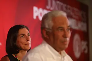 Fotos da noite eleitoral na sede do PS