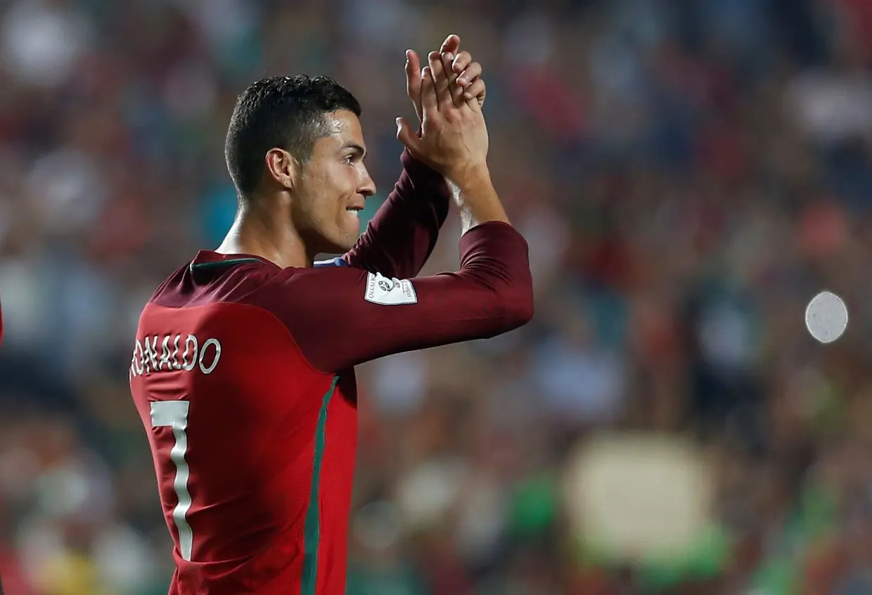A festejar a qualificação para o Mundial de 2018, depois do encontro com a Suíça no Estádio da Luz, no dia 10 de outubro