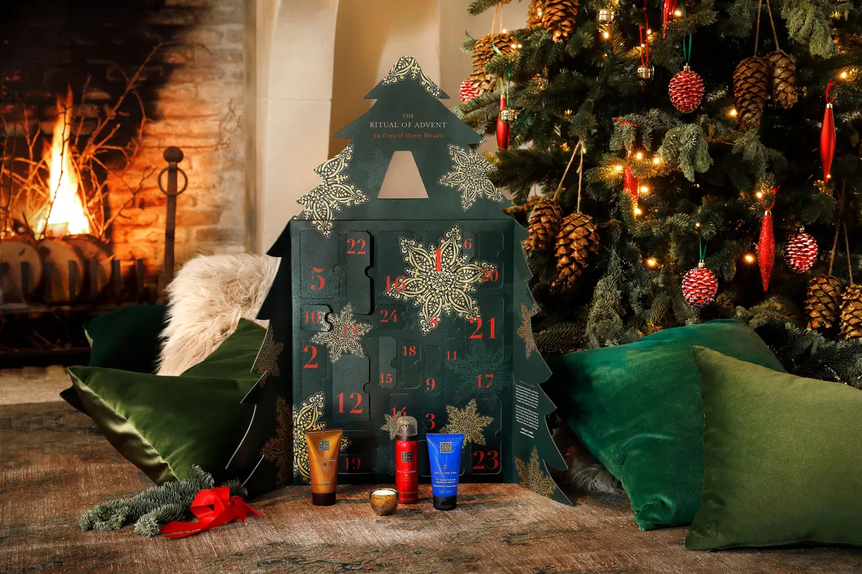 Entre as 24 surpresas do calendário Exclusivo da Rituals, estão quatro mini velas de inverno