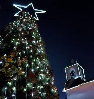 A sustentável aldeia Natal de Cabeça, Seia, vende muitos produtos da região