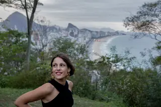 Carminho atirou-se de alma e coração ao cancioneiro da MPB, através de um dos seus maiores autores, Tom Jobim