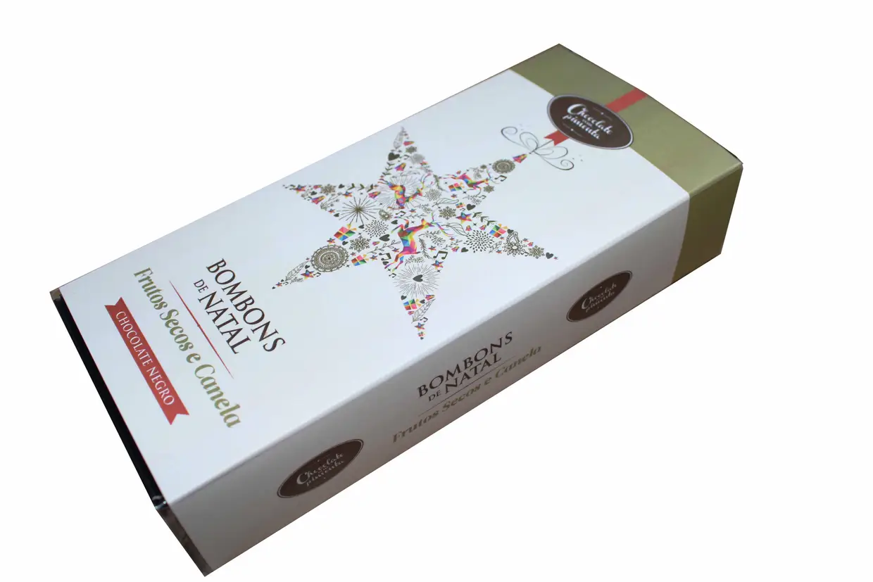 Bombons de Natal de frutos secos e canela