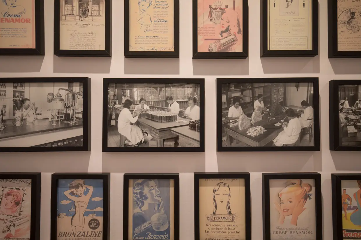 A história da Benamôr confunde-se com a história da fábrica Nally, maior produtor de cosmética em Portugal até à década de 1980. Funcionou no número 189 do Campo Grande até 2009, ano em que se mudou para Alenquer. Numa das paredes mostram-se também anúncios dos produtos: do Bronzaline, o primeiro bronzeador português, da pasta dos dentes Benamôr e do Creme de Rosto, que atravessou décadas e fidelizou gerações