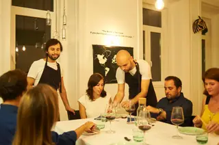 O Ajitama não se trata de um restaurante,
mas da arte de bem servir ramen em casa