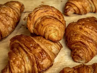 No Moço dos Croissants, em Lisboa, há sempre fornadas de croissants a sair
