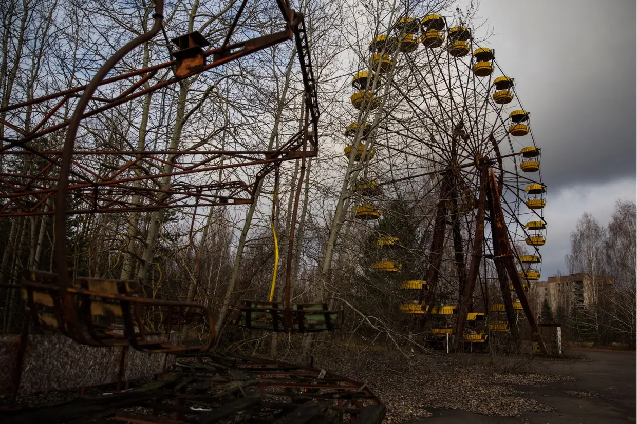 A roda gigante de Pripyat é uma das principais atracções das visitas turísticas à Zona de Exclusão