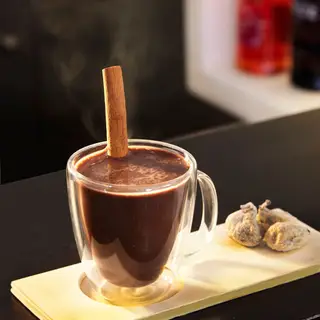 O Port & Chocolat mistura chocolate preto com vinho do Porto Ruby