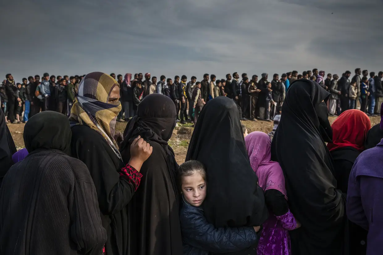 Batalha por Mosul - Na fila para receber ajuda e alimentos