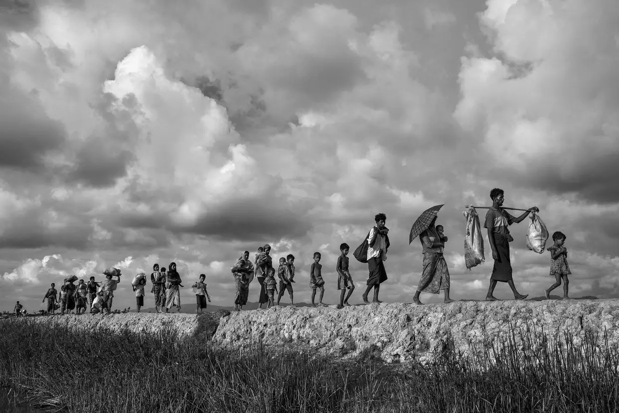 Rohingya fogem para o Bangladesh