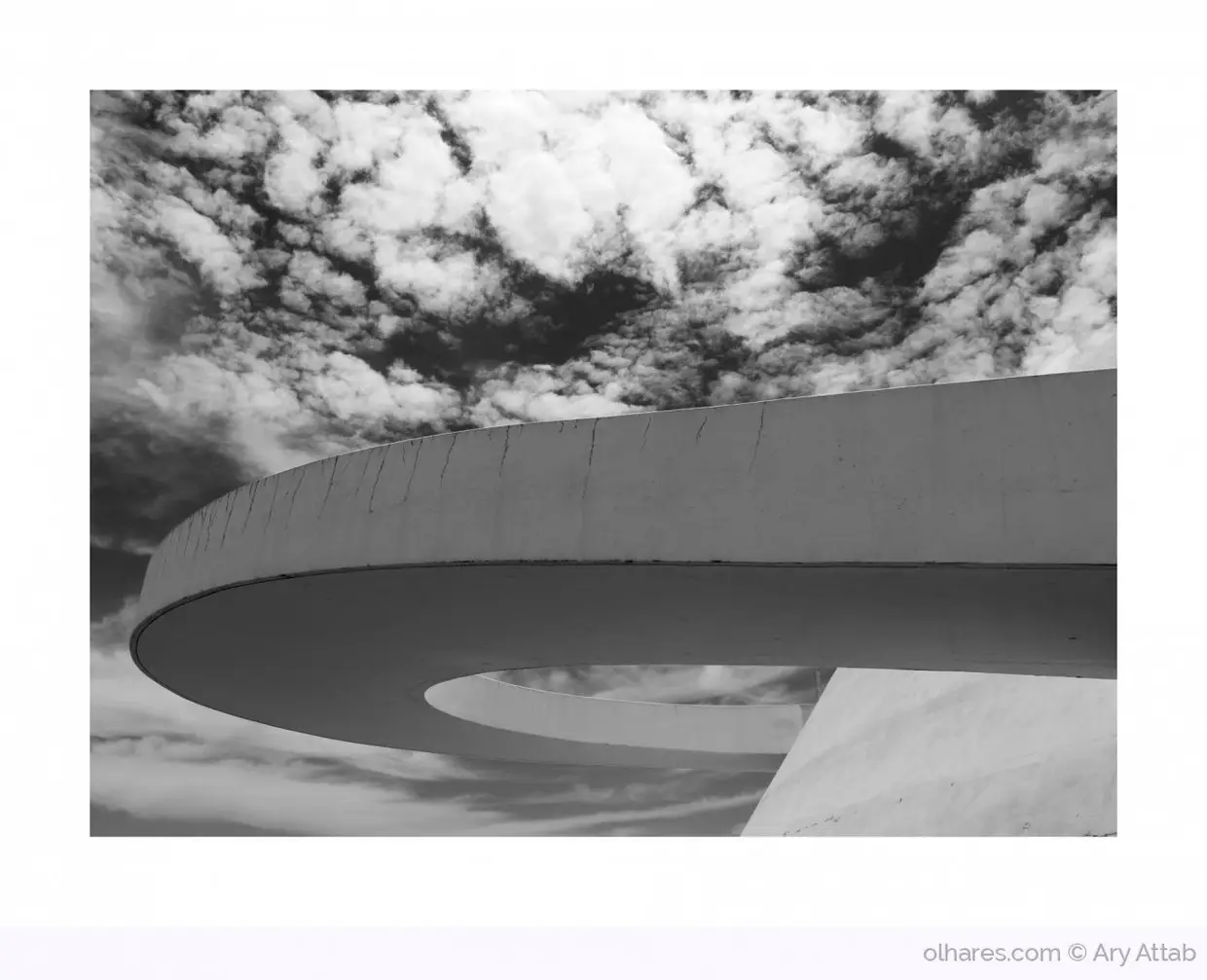 Curvas, Brasília, a genialidade do Mestre.