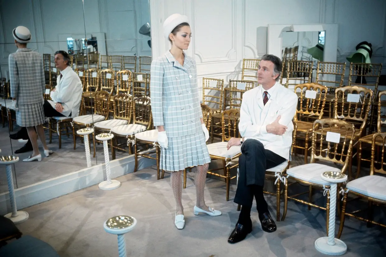 A preparar um desfile da sua coleção Primeira/Verão em 1969