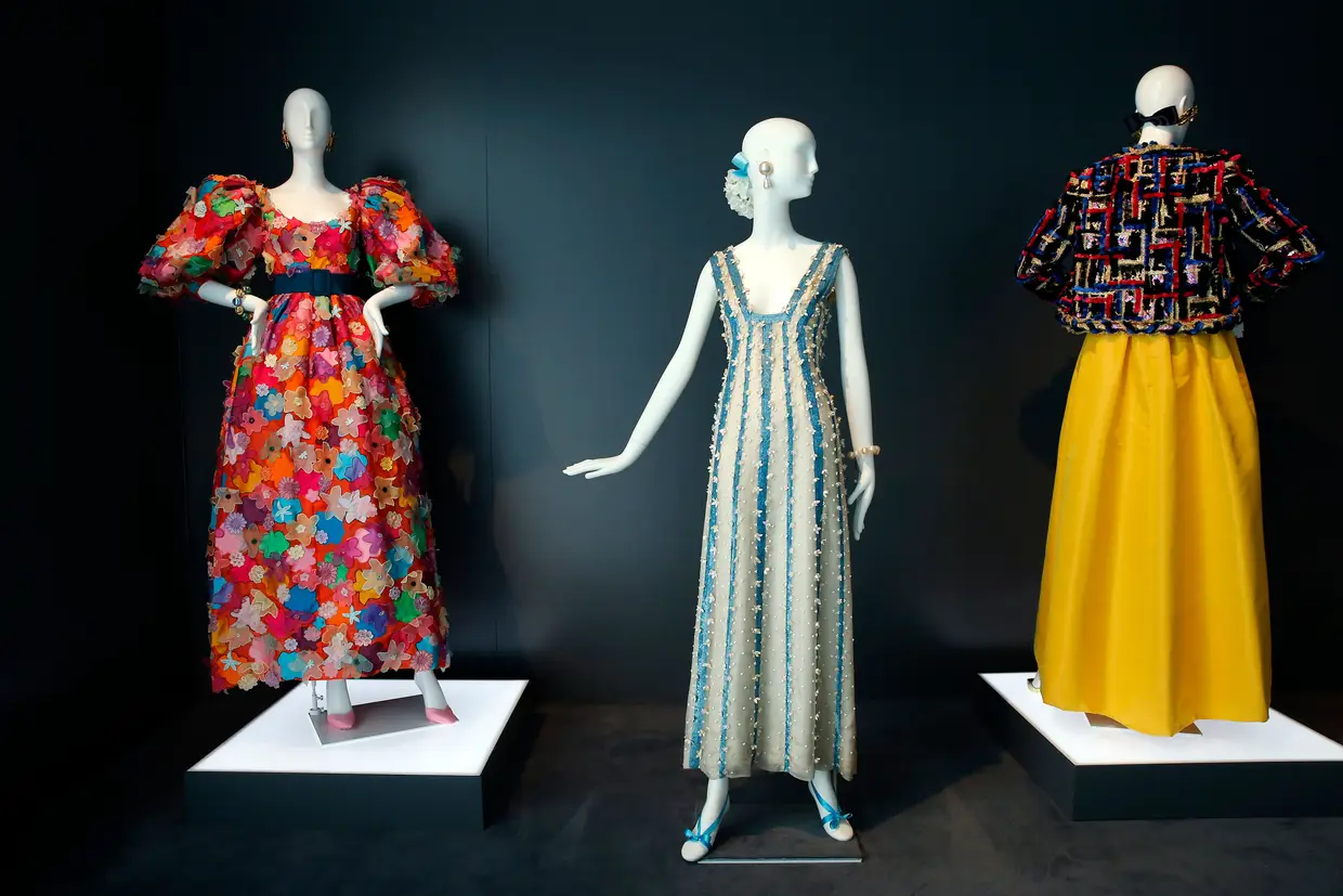 Na exposição "Hubert de Givenchy", na "Cite de la Dentelle et de la Mode" em junho de 2017, em Calais, França