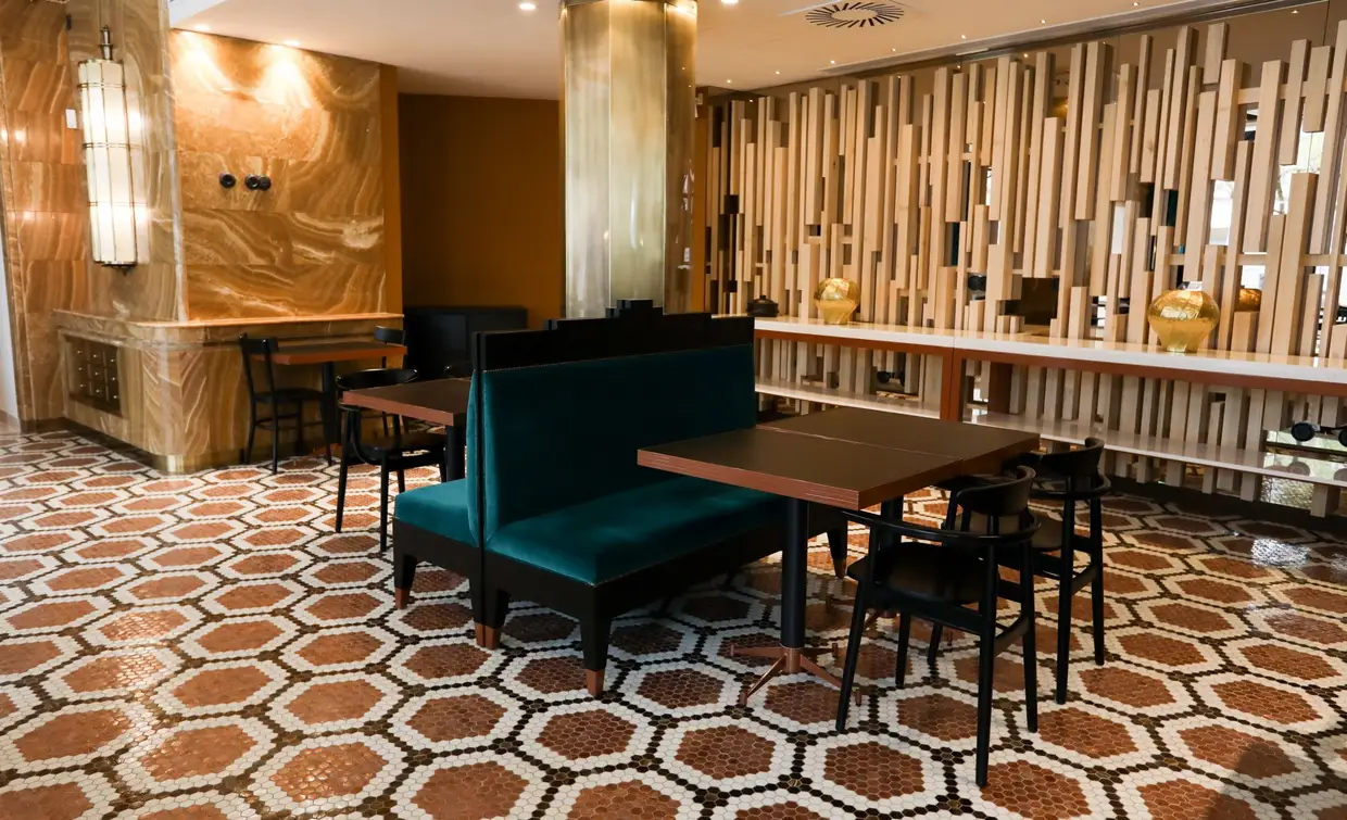 As obras de restauro no restaurante, que será chefiado por Rui Martins, deixaram à vista o chão original