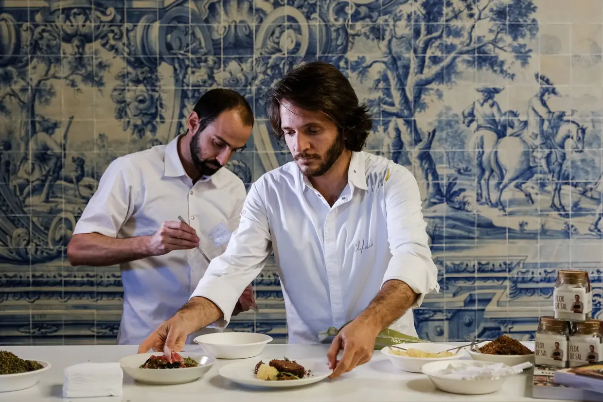 O chefe Kiko Martins leva ao Peixe em Lisboa o taco de atum que serve no restaurante O Poke, no último piso do El Corte Inglés