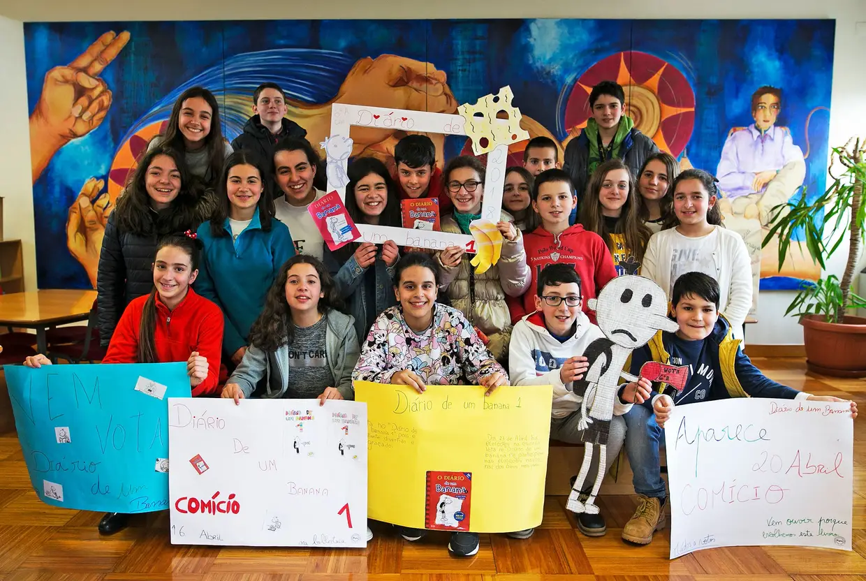 A turma do 6.ºA no fim dos preparativos para o comício
