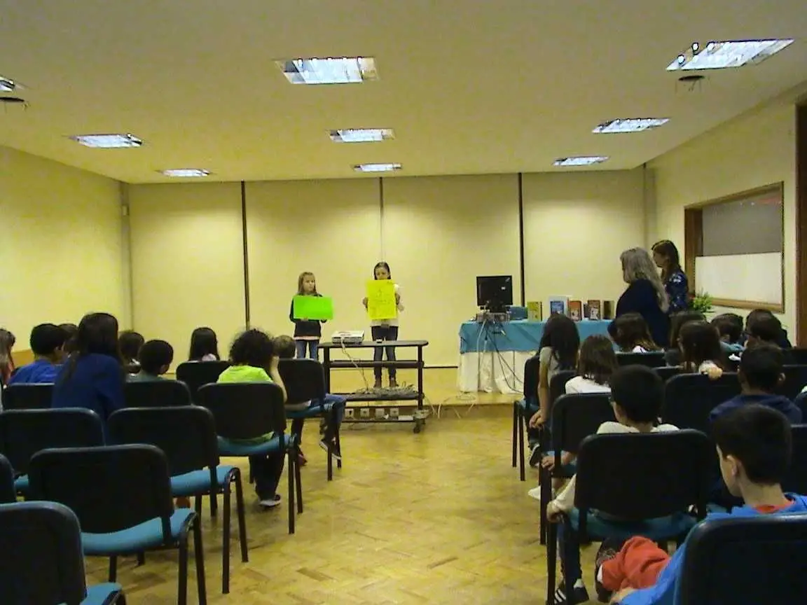 Os alunos apresentaram os livros preferidos