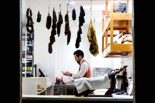A mercearia Comida Independente abriu há poucos meses em Lisboa
