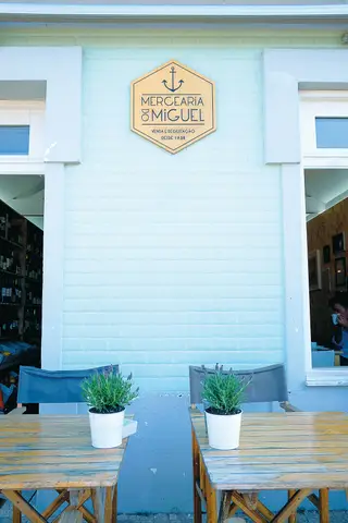 Na Mercearia do Miguel, no Porto, servem-se pratos simples com produtos frescos
