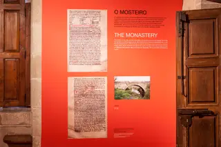 Nesta exposição, há imagens artísticas e obras de arte a construir circuitos e experiências de visita distintas