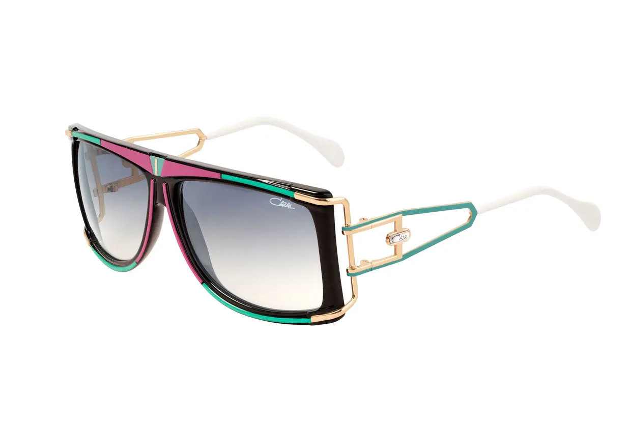 Cazal, à venda na André Opticas, €350