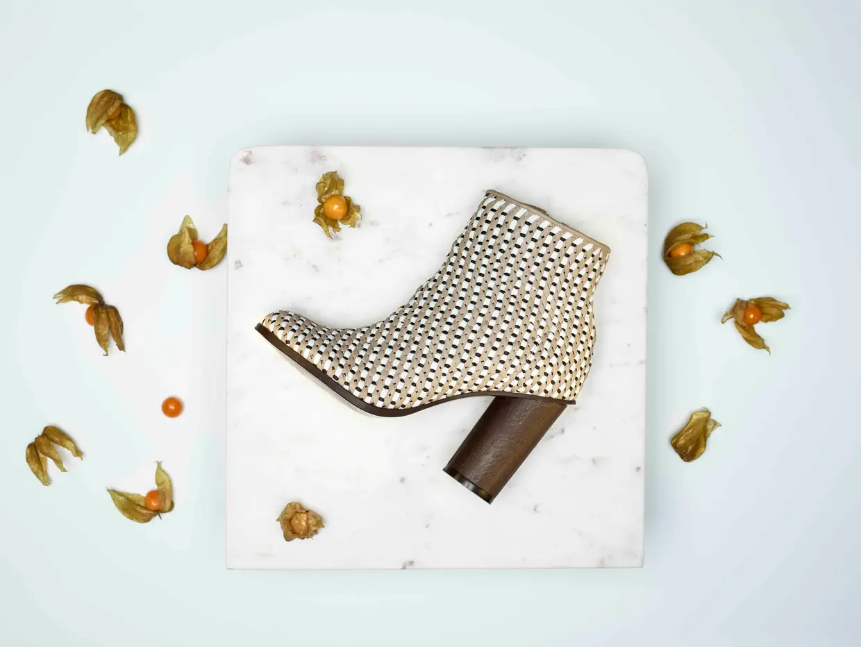 Botins Chestnut, €390